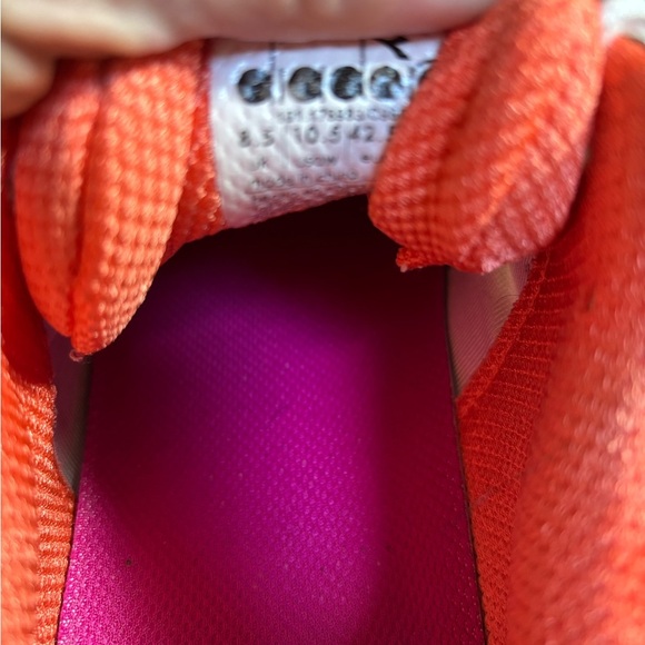 Diadora  White and Pink pickleball Shoes - Picture 8 of 8